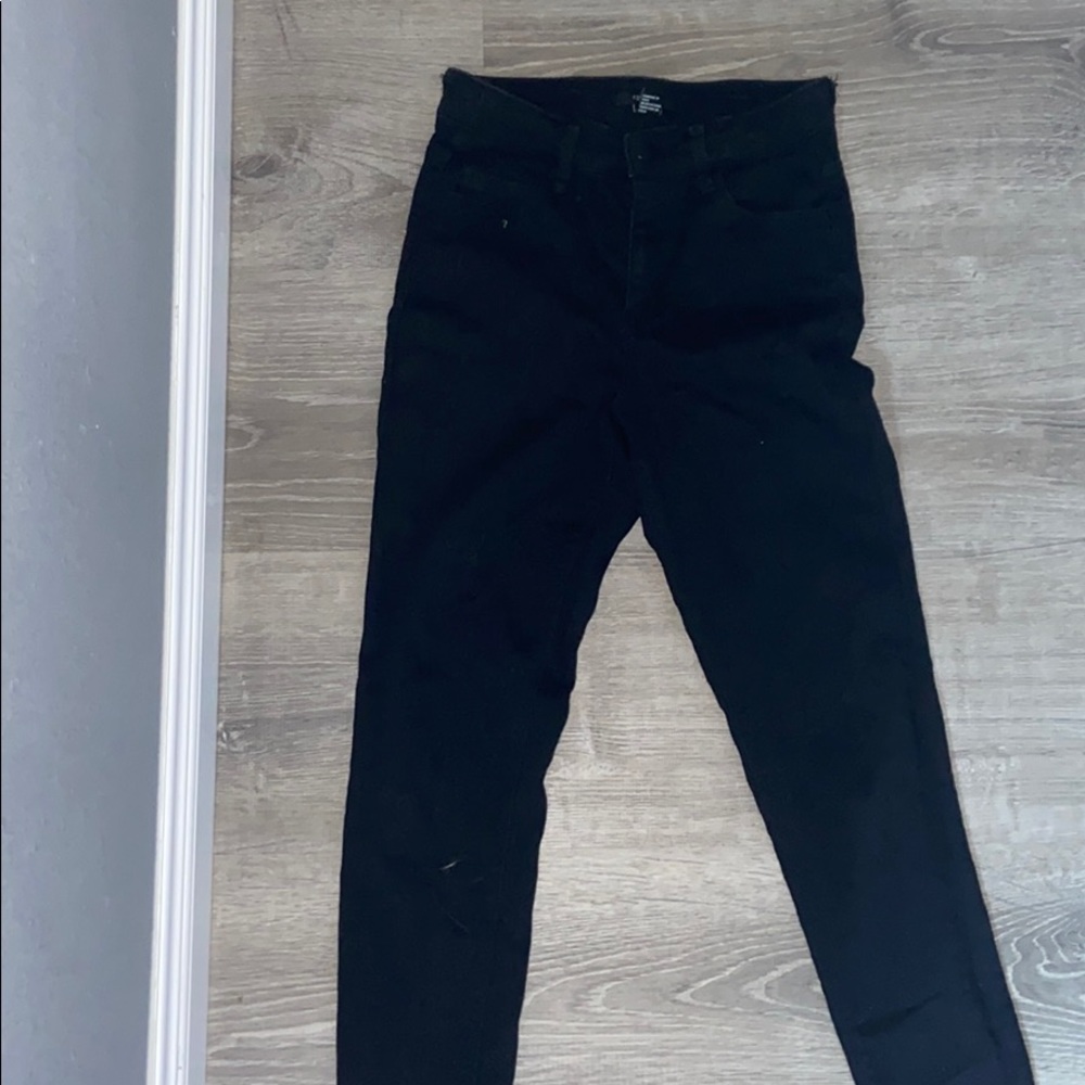 black skinny jeans